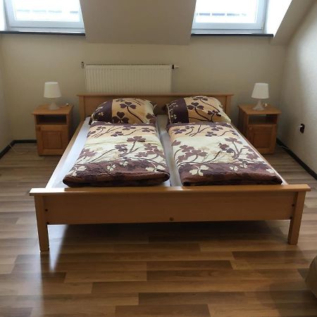 Pokoje Goscinne Na Podzamczu Ujście-Darłowskie Exterior foto