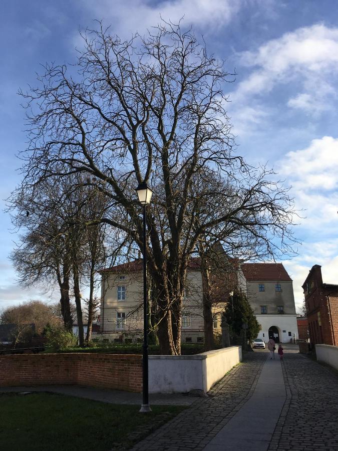 Pokoje Goscinne Na Podzamczu Ujście-Darłowskie Exterior foto